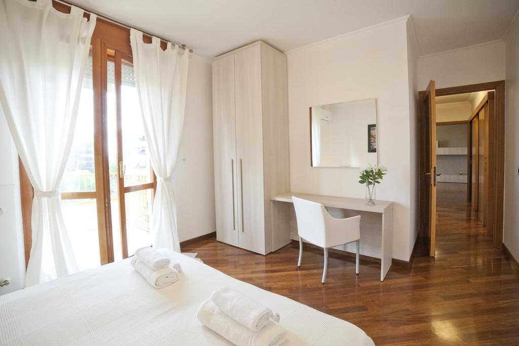 Roman Holidays All'Eur Szoba fotó